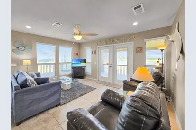 1301 N Monkhouse Drive, Crystal Beach, TX 77650 - Photo 9