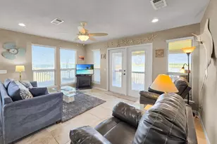 1301 N Monkhouse Dr, Crystal Beach, TX 77650 - Photo 9