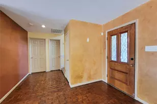 4717 Country Club View, Baytown, TX 77521 - Photo 17