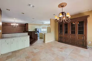 4717 Country Club View, Baytown, TX 77521 - Photo 15
