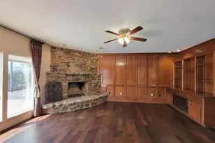 4717 Country Club View, Baytown, TX 77521 - Photo 5
