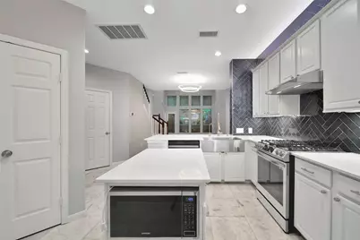 38 W Greenhill Terrace Place, The Woodlands, TX 77382 - Photo 11