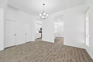 13639 Brookbluff Ln, Houston, TX 77077 - Photo 9