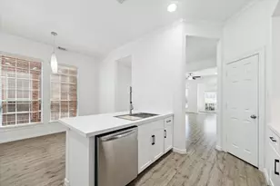 13639 Brookbluff Ln, Houston, TX 77077 - Photo 11