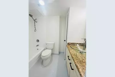 3525 Sage Road #201, Houston, TX 77056 - Photo 15