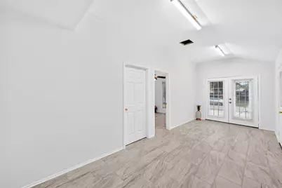 2135 Falling Oaks Road, Houston, TX 77038 - Photo 33
