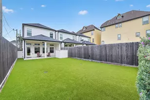 927 W 25th St, Houston, TX 77008 - Photo 49