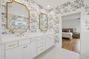 927 W 25th St, Houston, TX 77008 - Photo 31