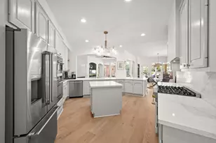 10103 Earlington Manor Dr, Spring, TX 77379 - Photo 13