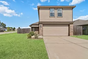 13070 Lake Conroe Bay Rd, Willis, TX 77318 - Photo 1