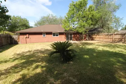 2634 Heritage Colony Drive, Webster, TX 77598 - Photo 9