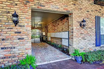 2503 McCue Road #3, Houston, TX 77056 - Photo 3
