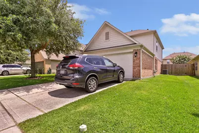 8010 Pickling Lane, Baytown, TX 77521 - Photo 3