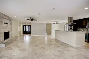 9911 Cedarhurst Dr, Houston, TX 77096 - Photo 7