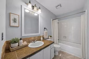 6426 Old Chatham Ln, Houston, TX 77035 - Photo 35