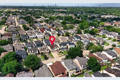 6426 Old Chatham Lane, Houston, TX 77035 - Photo 47