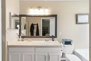 122 Easton Glen Ln, Dickinson, TX 77539 - Photo 15