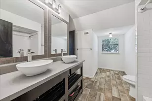 10219 Barwood Dr, Houston, TX 77043 - Photo 27