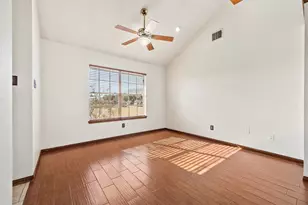 239 County Rd 402, Danbury, TX 77534 - Photo 9