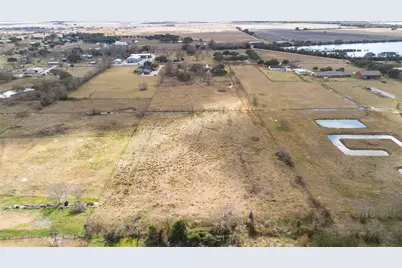 239 County Road 402, Danbury, TX 77534 - Photo 37