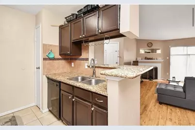 3770 Lovers Wood Lane #606, Houston, TX 77014 - Photo 9