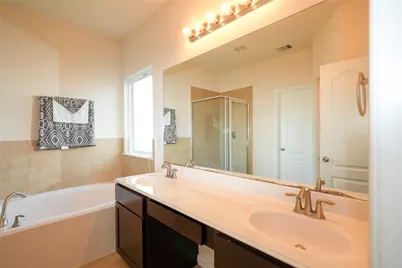 2919 Silverchase Meadows Drive, Houston, TX 77014 - Photo 25