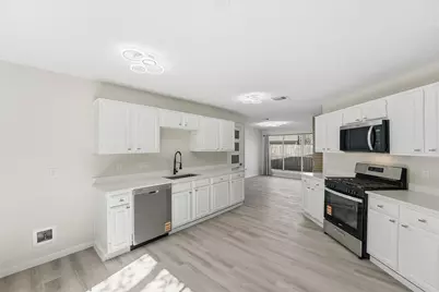 2210 Trail West Street, Sugar Land, TX 77478 - Photo 11