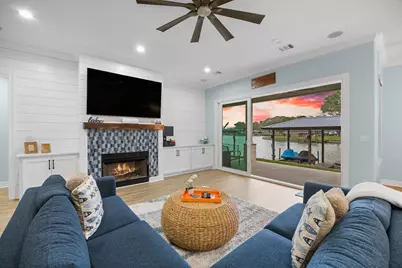 341 Holiday Lane, Coldspring, TX 77331 - Photo 9