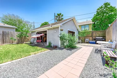 1815 Ursuline Street, Galveston, TX 77550 - Photo 31