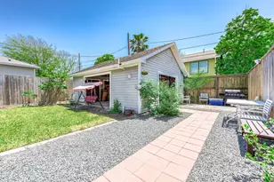 1815 Ursuline St, Galveston, TX 77550 - Photo 31