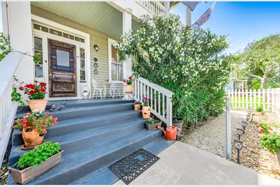 1815 Ursuline Street, Galveston, TX 77550 - Photo 3