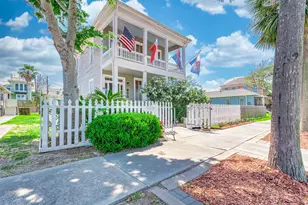 1815 Ursuline St, Galveston, TX 77550 - Photo 1