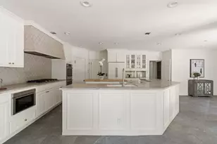 11739 Wood Ln, Houston, TX 77024 - Photo 17