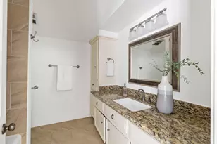 11739 Wood Ln, Houston, TX 77024 - Photo 41