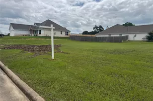 1707 Twin Oaks Cir, Brenham, TX 77833 - Photo 17