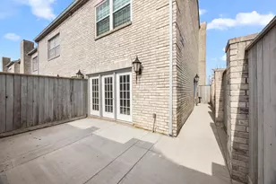 310 Wilcrest Dr, Houston, TX 77042 - Photo 23