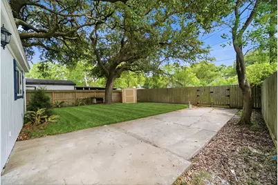 417 13th Avenue N, Texas City, TX 77590 - Photo 21