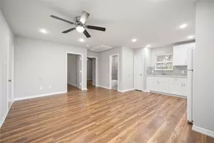 2816 Woodard St, Houston, TX 77026 - Photo 3