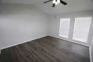 8299 Cambridge St, Houston, TX 77054 - Photo 9