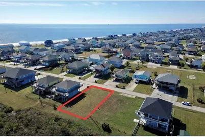 952 Mary Lynn, Crystal Beach, TX 77650 - Photo 9