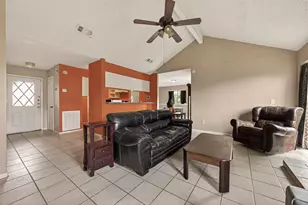 19543 Elmtree Estates Dr, Katy, TX 77449 - Photo 9