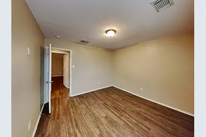 5446 Aloe Avenue, Baytown, TX 77521 - Photo 19