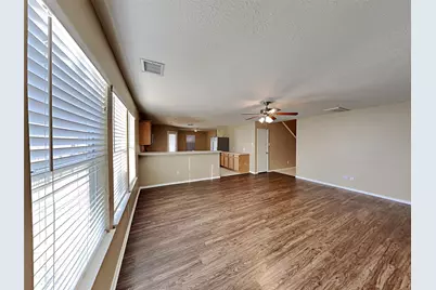 5446 Aloe Avenue, Baytown, TX 77521 - Photo 7