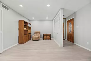 2212 Shadowdale Dr, Houston, TX 77043 - Photo 5