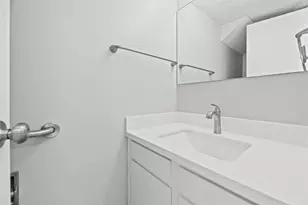 2212 Shadowdale Dr, Houston, TX 77043 - Photo 13