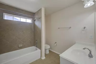 1745 N Meridian Greens Drive, Dickinson, TX 77539 - Photo 25