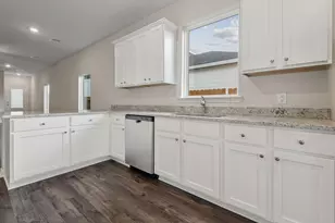 15806 Berry Hl Dr, Conroe, TX 77303 - Photo 9