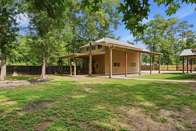 1680 Beech Drive, Conroe, TX 77385 - Photo 5