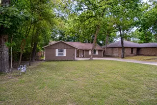 340 Rolling Hills Dr, Conroe, TX 77304 - Photo 3