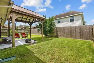 1803 Winding Trail Ln, Alvin, TX 77511 - Photo 25